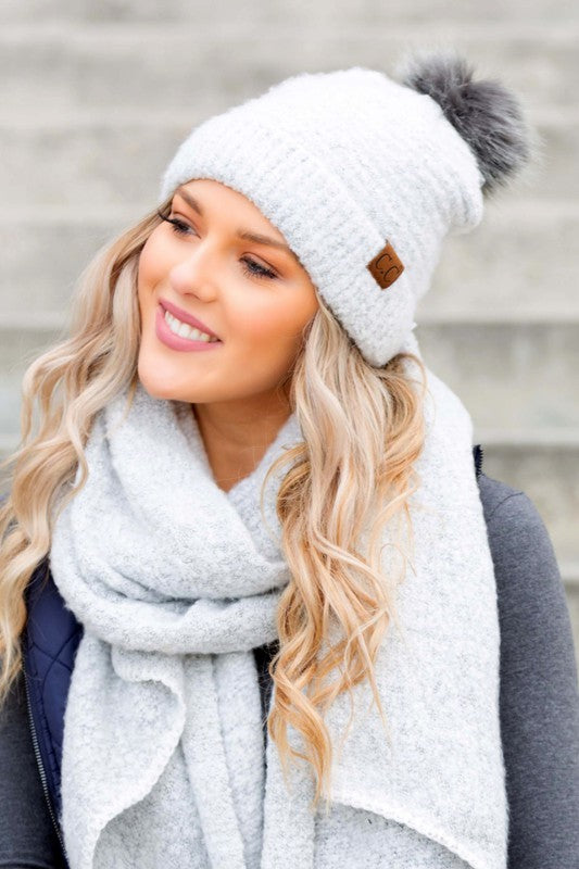 Pom Pom Paradise Beanie